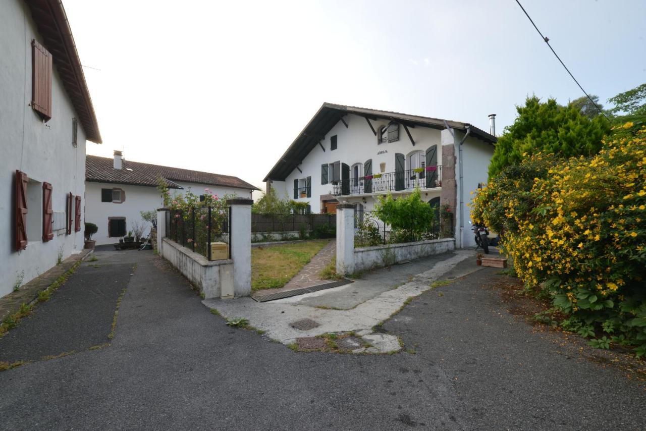 Etxe Arrosa Saint-Martin-dʼArrossa Exterior foto